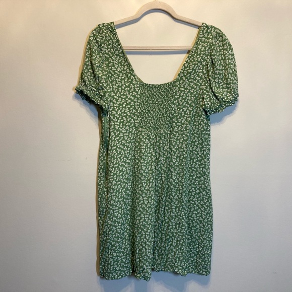 ModCloth XL The Right Puff Mini Dress. Green Floral Ditzy. - Picture 10 of 11